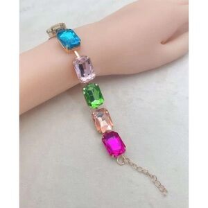Adjustable bracelet